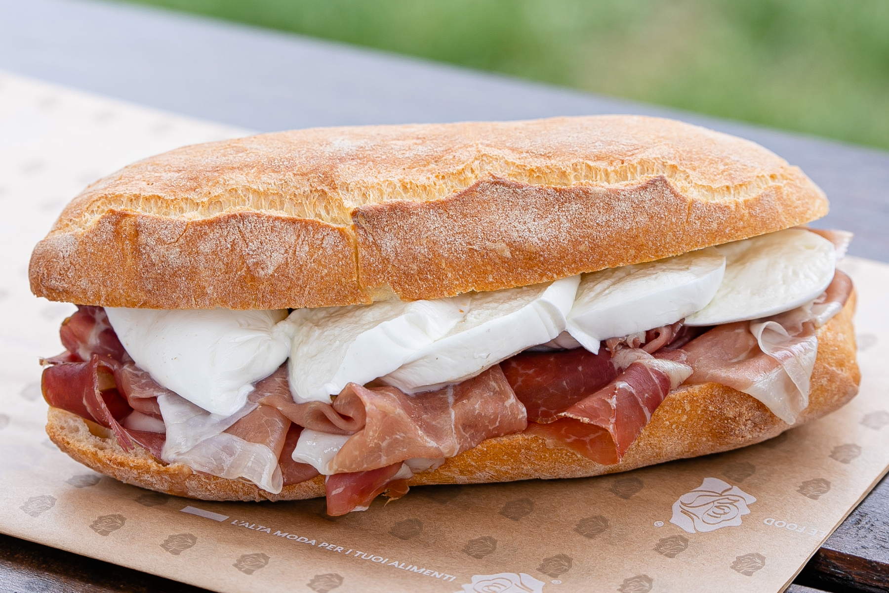 panino-crudo-mozzarella